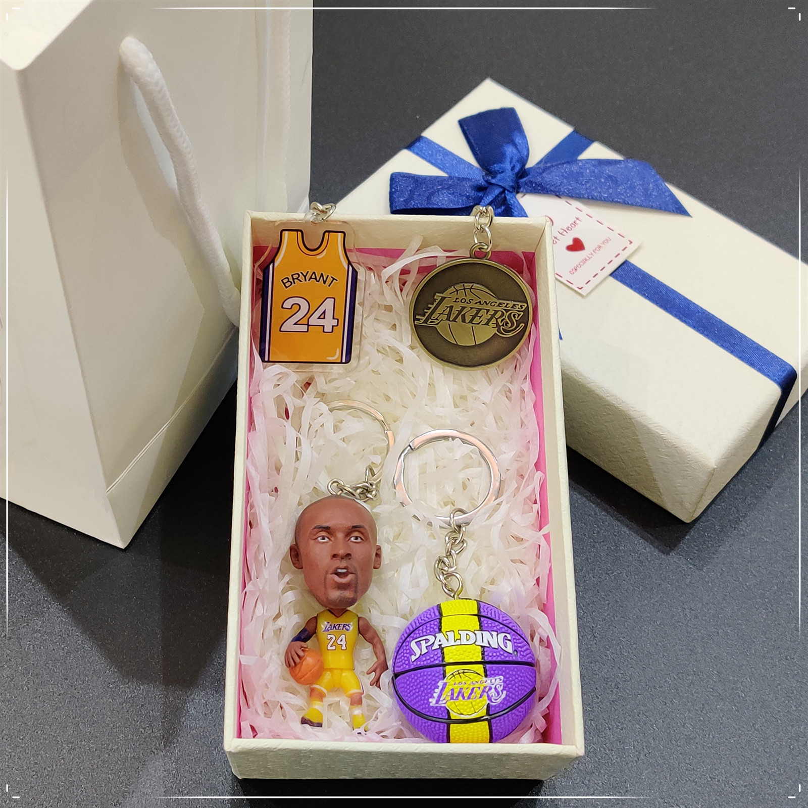 Coby key button basketball paparazzi pendant James Curry Owen Harden hands on a doll perimeter birthday present-Taobao