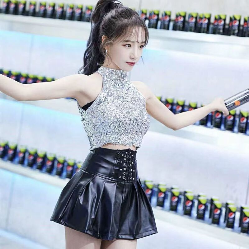 New Izone Chaoruli Style Halter Sequin Short Tank Top Trendy Japanese Style Crop Top Slimming T-Shirt New Izone Chaoruli Style Halter Sequin Short Tank Top Trendy Japanese Style Crop Top Slimming T-Shirt