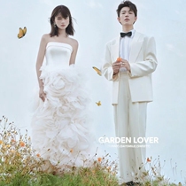 Photo studio theme photo couple photo white tube top flower wedding photography dress trendy Mori travel photography clothing
