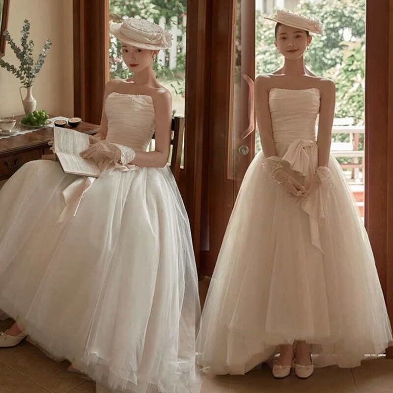 New photo studio location travel wedding photography theme clothing French retro satin photo photo tube top dress