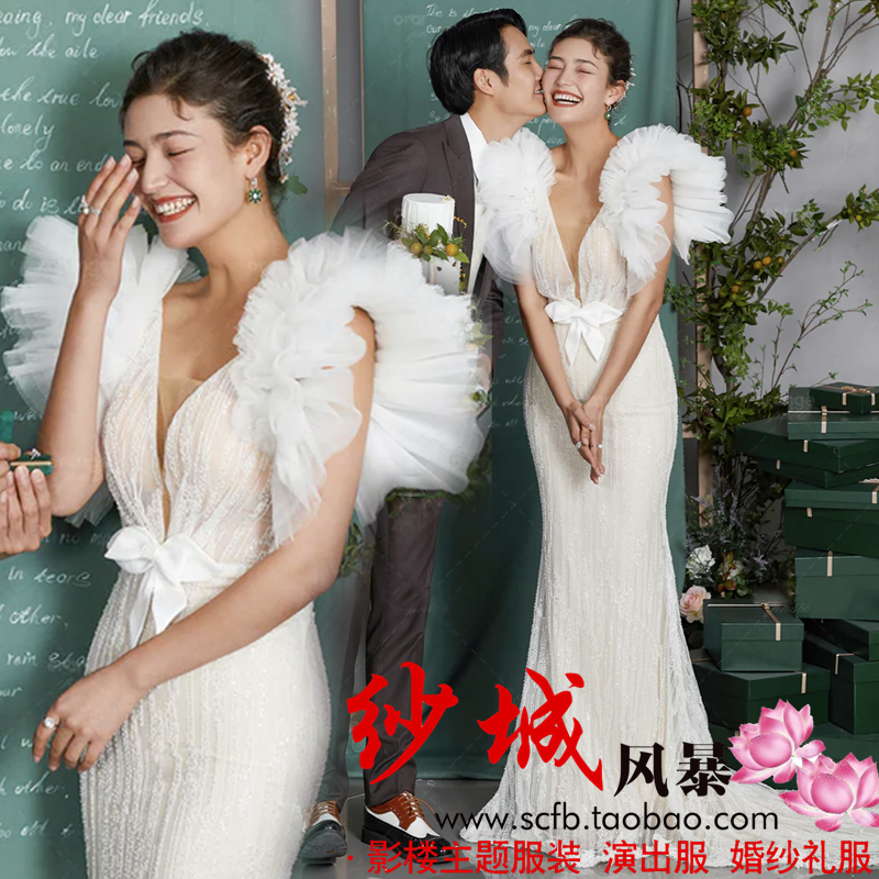 2022 Studio Theme Clothing Exterior Scene Mori Photo Fishtail Lace Wedding Couple Photo Travel V-neck Dress