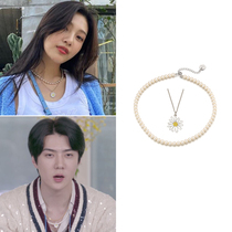 Park Soo-Jung Wu ~ (Official Mandate) 20 Summer VINTAGE HOLLYWOOD CHICKS ORANGE NECKLACE 2 pieces