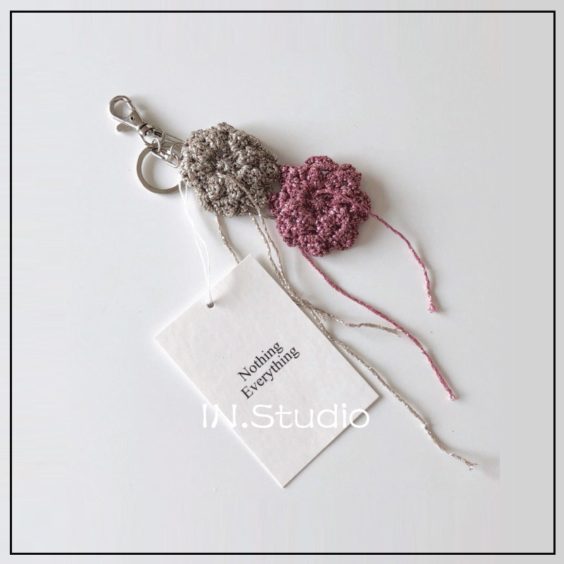 INstudio21 autumn Korea NOTHING EVERTHING new flower flow Su hand woven key buckle