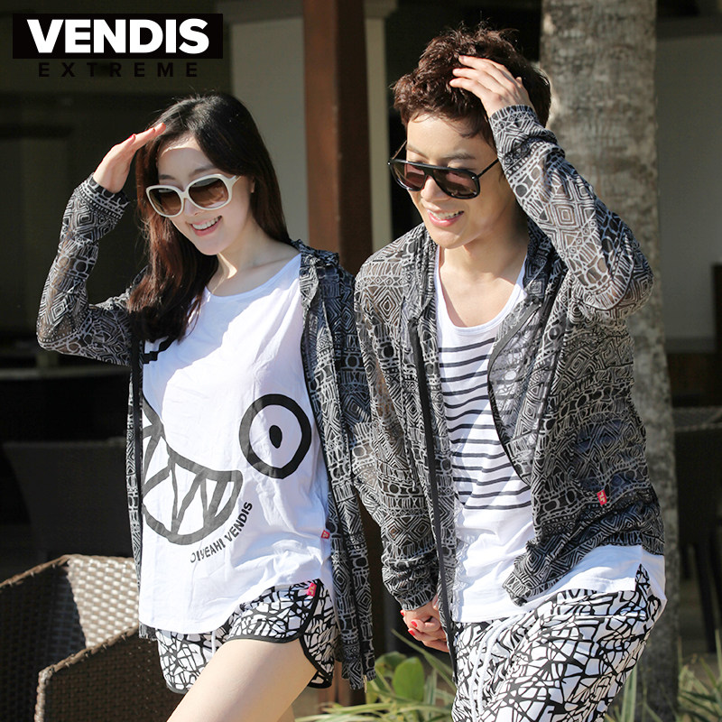 Beach sunscreen clothes Jacket cardigan thin section men and women lovers long sleeve hooded Korean version of retro geometric figure summer cotton