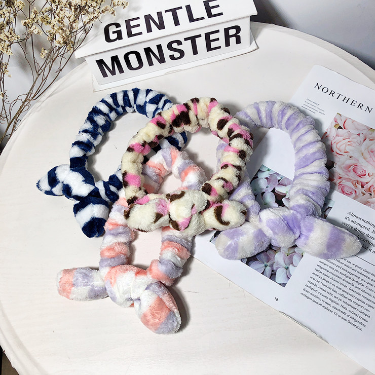 Japanese simple coral fleece ladies beauty hair band wash hair band sweet cute stripe BAO WEN sports hair band