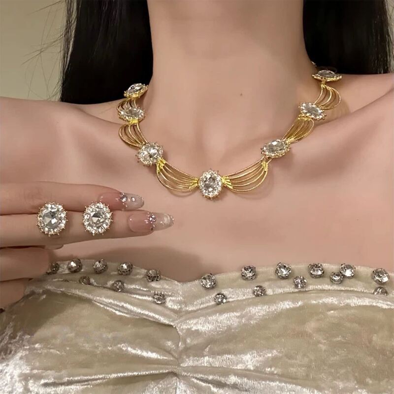 French-Style Vintage Gold Sparkling Diamond Necklace for Women, Fashionable Banquet Dress Versatile Earrings, Palace-Style Light Luxury Set French-Style Vintage Gold Sparkling Diamond Necklace for Women, Fashionable Banquet Dress Versatile Earrings, Palace-Style Light Luxury Set