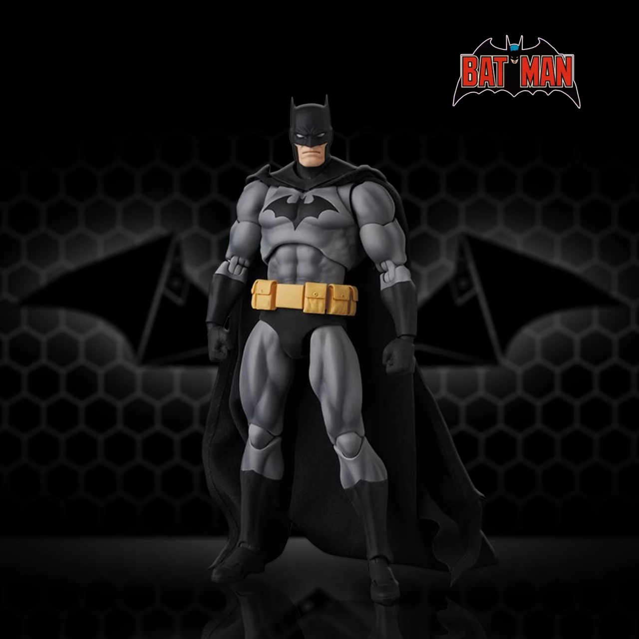 MAFEX BATMAN HUSH バットマン　中古美品 DC Comics Batman Hush 6 Inch Action Figure Mafex - Batman #105