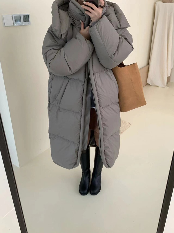 Extra-Long down Jacket for Women, Over-The-Knee, Thickened, Northeastern Style, Winter Coat, 2026 New Model, Large Quilt