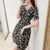 Phụ nữ 2020 mùa hè mới V-cổ voan váy hoa Pháp eo retro giảm béo váy cúc nhỏ - váy đầm