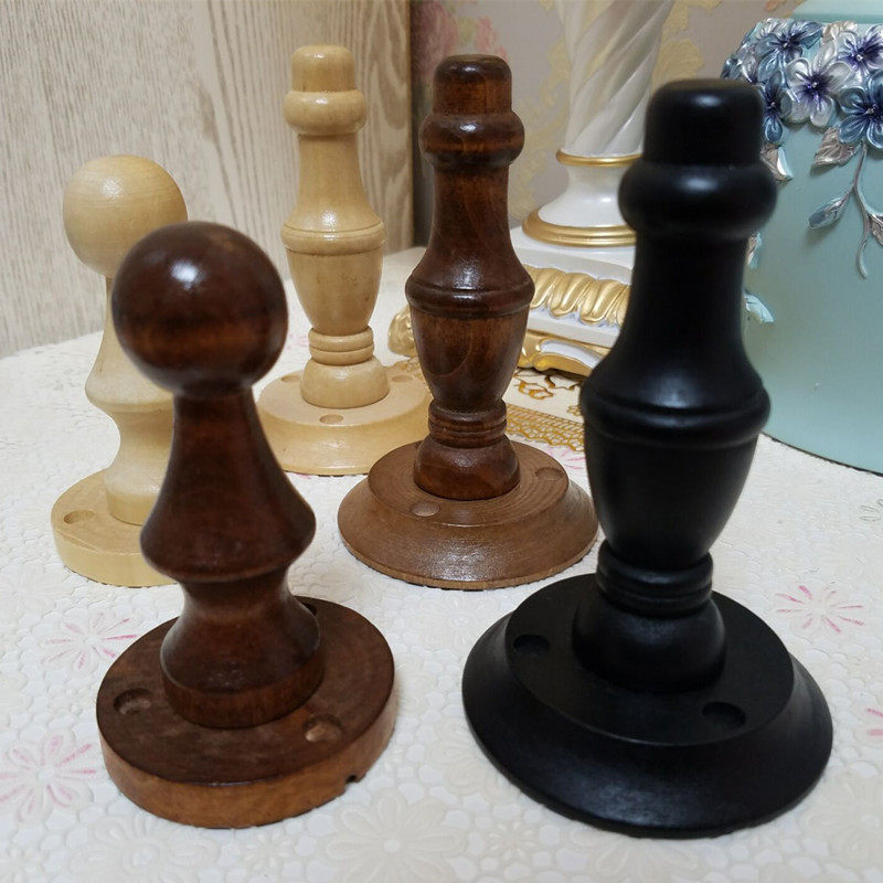 Clothing shop solid wood hooked on wall hook with retro wood nodes pegged with a colored wall hook wooden hook