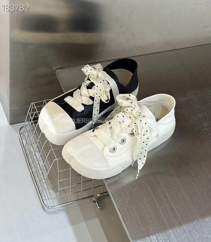 Farah Women's Shoes 2026 New Fashion Versatile Comfortable Round-Toe Lace-Up Low-Top Sneakers Casual Shoes Canvas Shoes