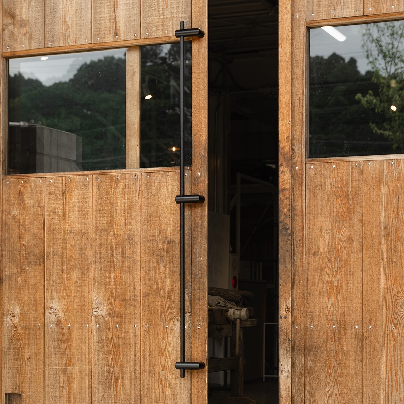 ミニマリストドアハンドルサイドマウント無垢材ガラス屋内および屋外用厚手ステンレススチールプッシュプルフロアスプリングドアハンドル