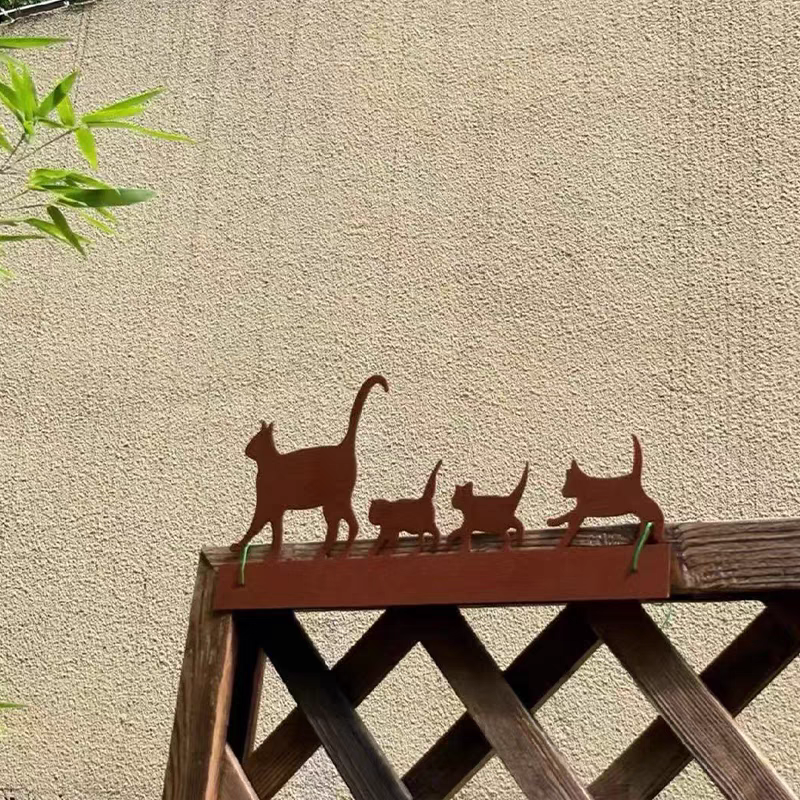 户外/庭院摆件 猫咪母子组合剪影木栅栏装饰做旧金属猫雕塑铁艺挂件庭院围墙摆件