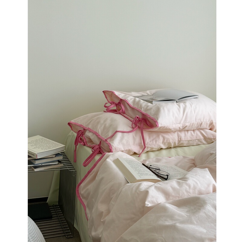 Franny's Teenage Years|Japanese-Style Girl's Tie-Up Style Solid Color Piping All-Cotton Twill Bedding Four-Piece Set Franny's Teenage Years|Japanese-Style Girl's Tie-Up Style Solid Color Piping All-Cotton Twill Bedding Four-Piece Set