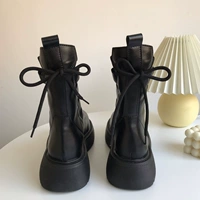 Martens, трикотажные утепленные короткие сапоги со шнурками в английском стиле, коллекция 2026 года, в британском стиле
