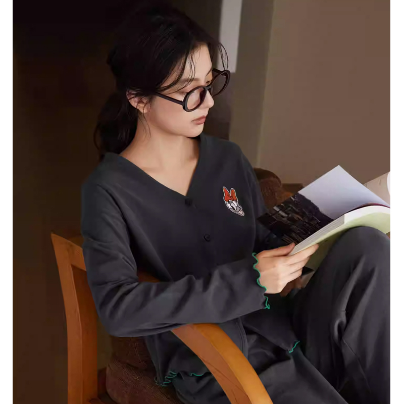 Beiyan Disney Pajamas for Women, Spring and Autumn V-Neck Cardigan, Soft Cotton Long-Sleeved Loungewear, Slimming and Can Be Worn Outside, Set