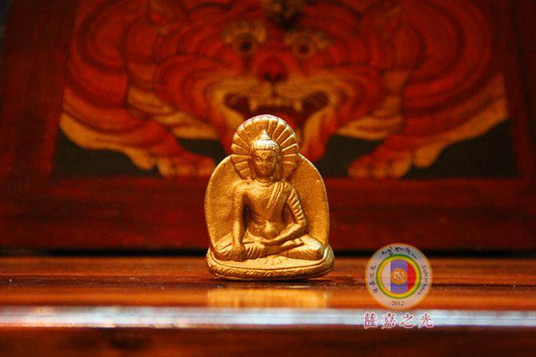 〓Help you make a Buddha statue〓 Large Benshi Shakyamuni Buddha 25 35 years old and other ceramic statues 02-002