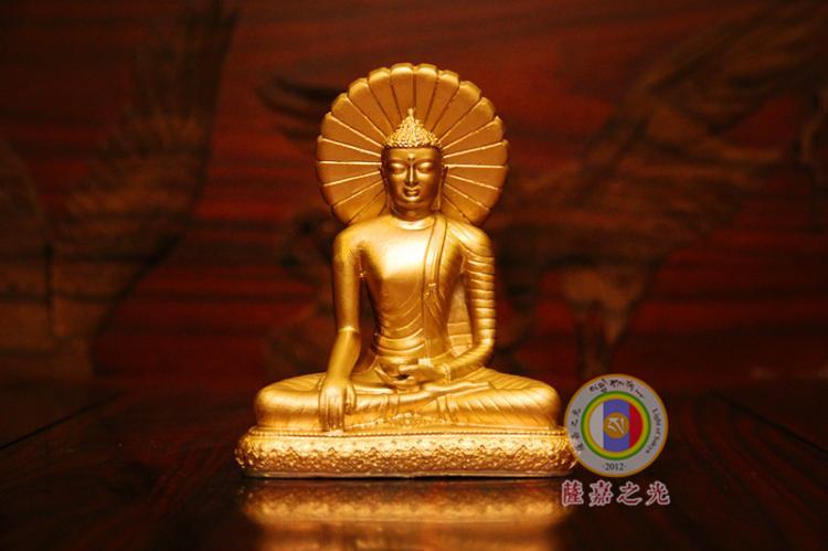 〓 The light of Sakya made 〓 Bodh Gaya Zhengjue Pagoda Sakyamuni Buddha and Buddha ceramics and other statues, 35-year-old statue of enlightenment