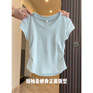 Korean Style Gentle Temperament, Blue Color Enhances Complexion and Makes You Look Slimmer, with a Design Featuring Ruching for a Slimming Effect, Regular Shoulder, Round Neck, Short Sleeves, Women's Summer, Simple and Versatile