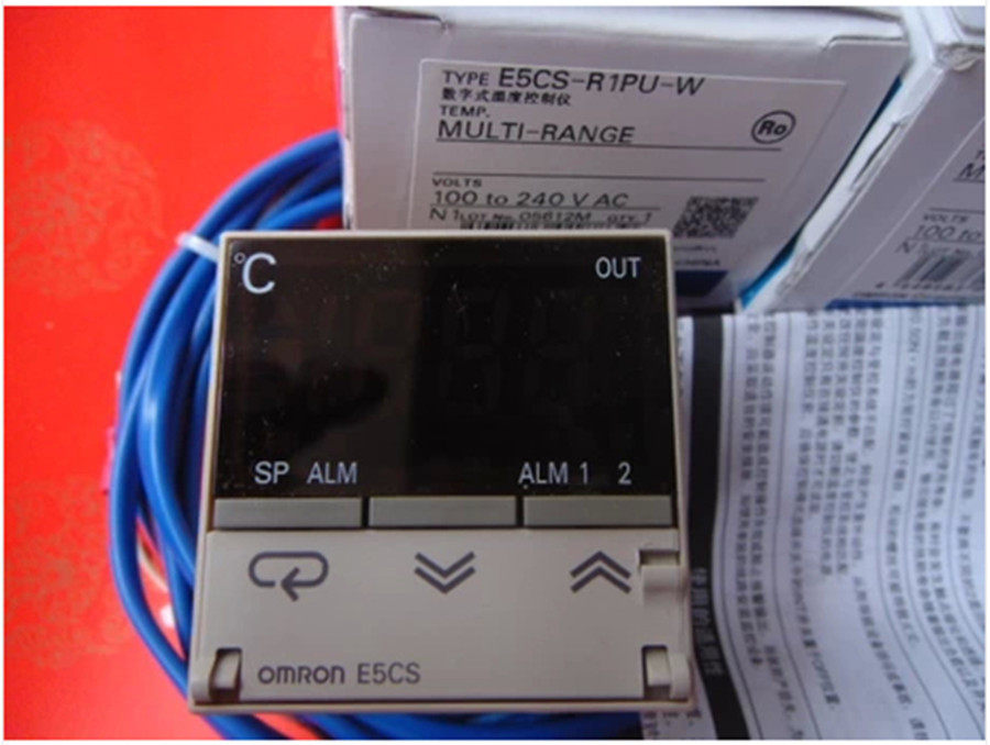 Original OMRON thermostat E5CSE5CST 0-400 degrees from stock