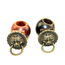 Mahogany lion head grasshopper cage accessories Mahogany Ebony lion head Grasshopper food jar food bowl