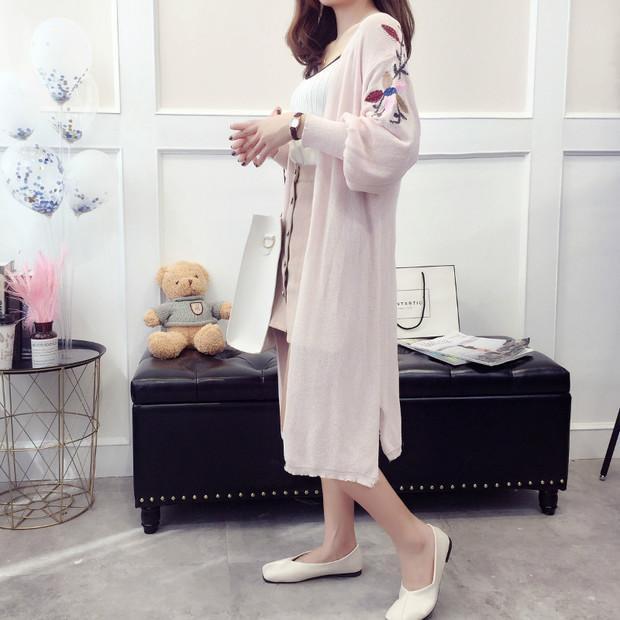 Áo len dệt kim lụa mỏng của phụ nữ mỏng thêu áo mùa hè điều hòa không khí phiên bản Hàn Quốc của chiếc áo choàng dài chống nắng sang trọng áo khoác len nữ