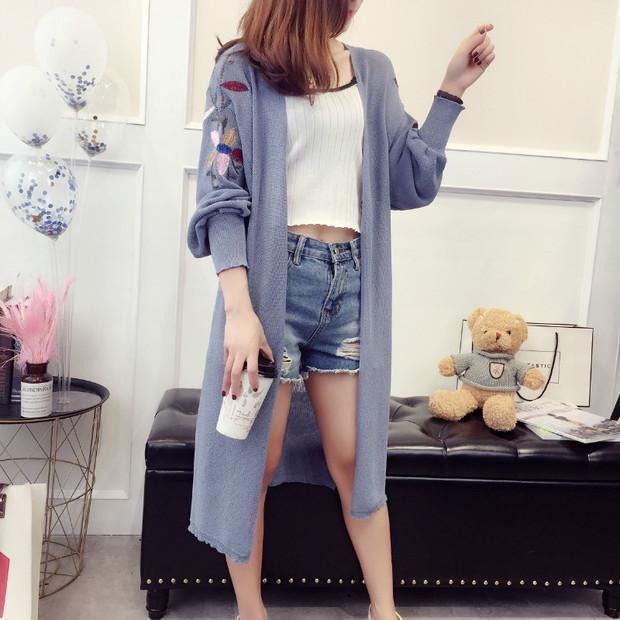 Áo len dệt kim lụa mỏng của phụ nữ mỏng thêu áo mùa hè điều hòa không khí phiên bản Hàn Quốc của chiếc áo choàng dài chống nắng sang trọng áo khoác len nữ