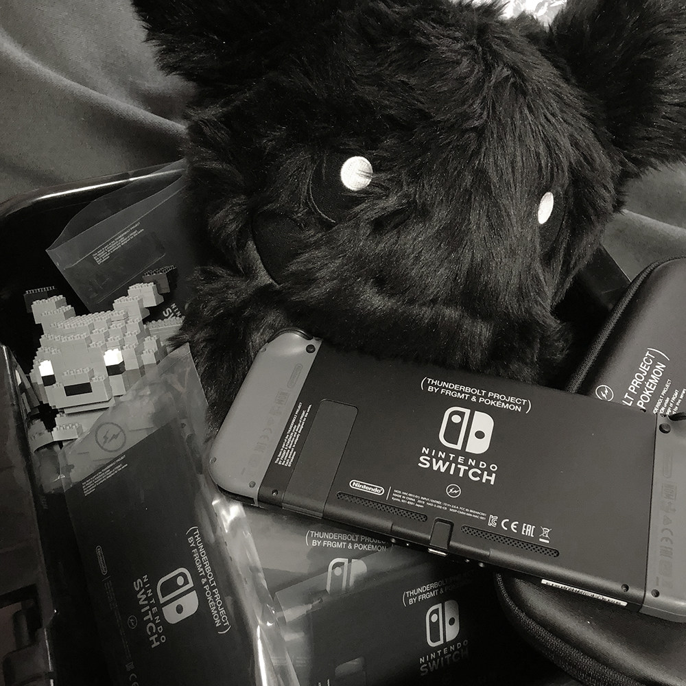 switch fragment Fujiwara Hiroshi Pikachu game self-modification custom console limited back cover replacement modification