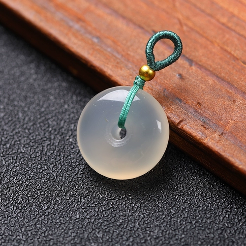 Натуральный кварц, защитный амулет, пряжка, агатовый красный кролик, кольцо, цвета киновари