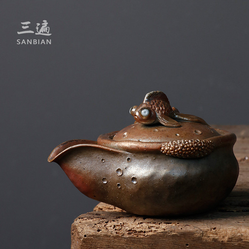 Three times Japanese wood-fired Aquarius teapot pure hand-held hand-grabbed pot fish pot lid bowl kung fu tea set tea brewer