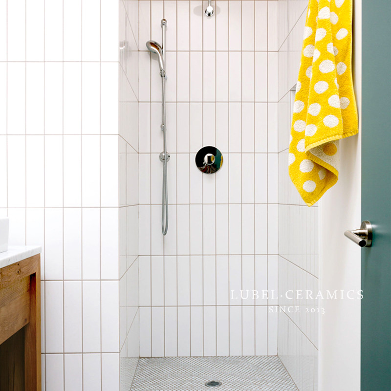 Nordic Full Porcelain Pull Tank Small White Brick Day Style Kitchen Bathroom Makeup Room Toilet Soft Light 300X600 Mesh Red Tile