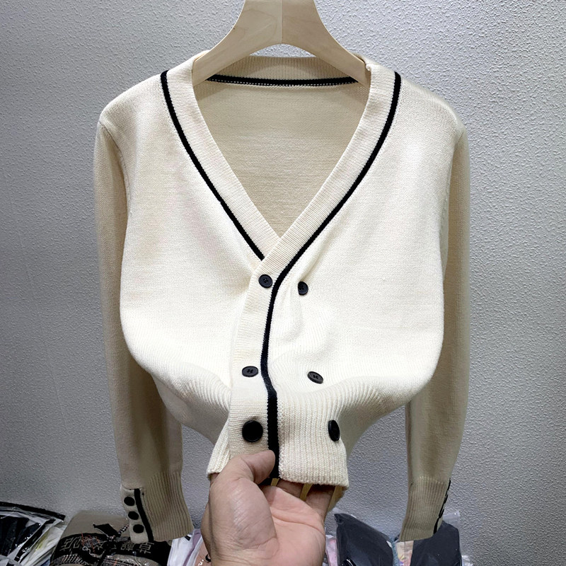 Gentle style V-neck double-breasted knitted bottoming shirt for autumn and winter thin and chic cardigan coat women's short sweater