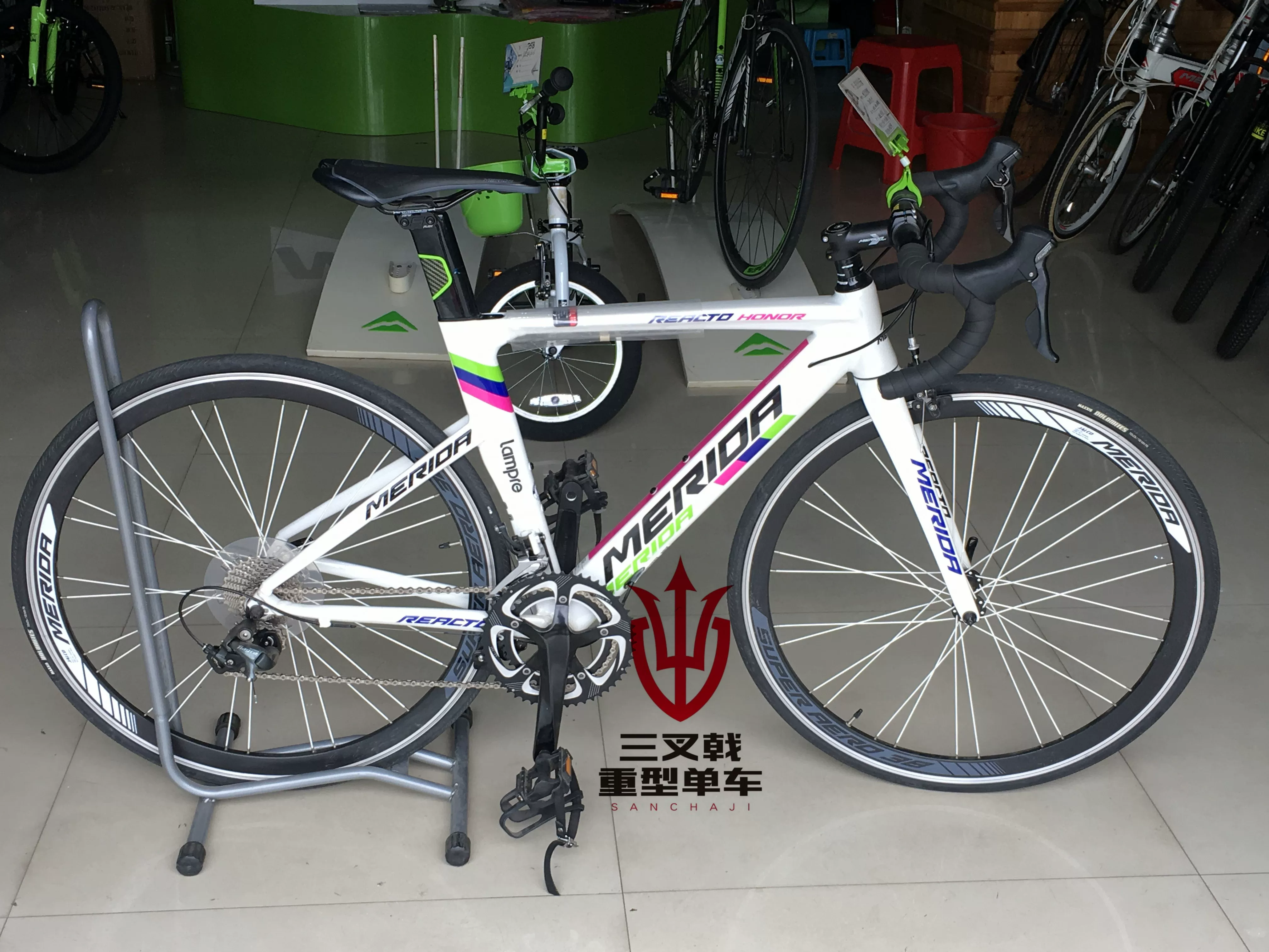 16 моделей Merida Rick Doro Memorial Edition Merida Highway Bicycle Симптоматический магазин Синхронные продажи