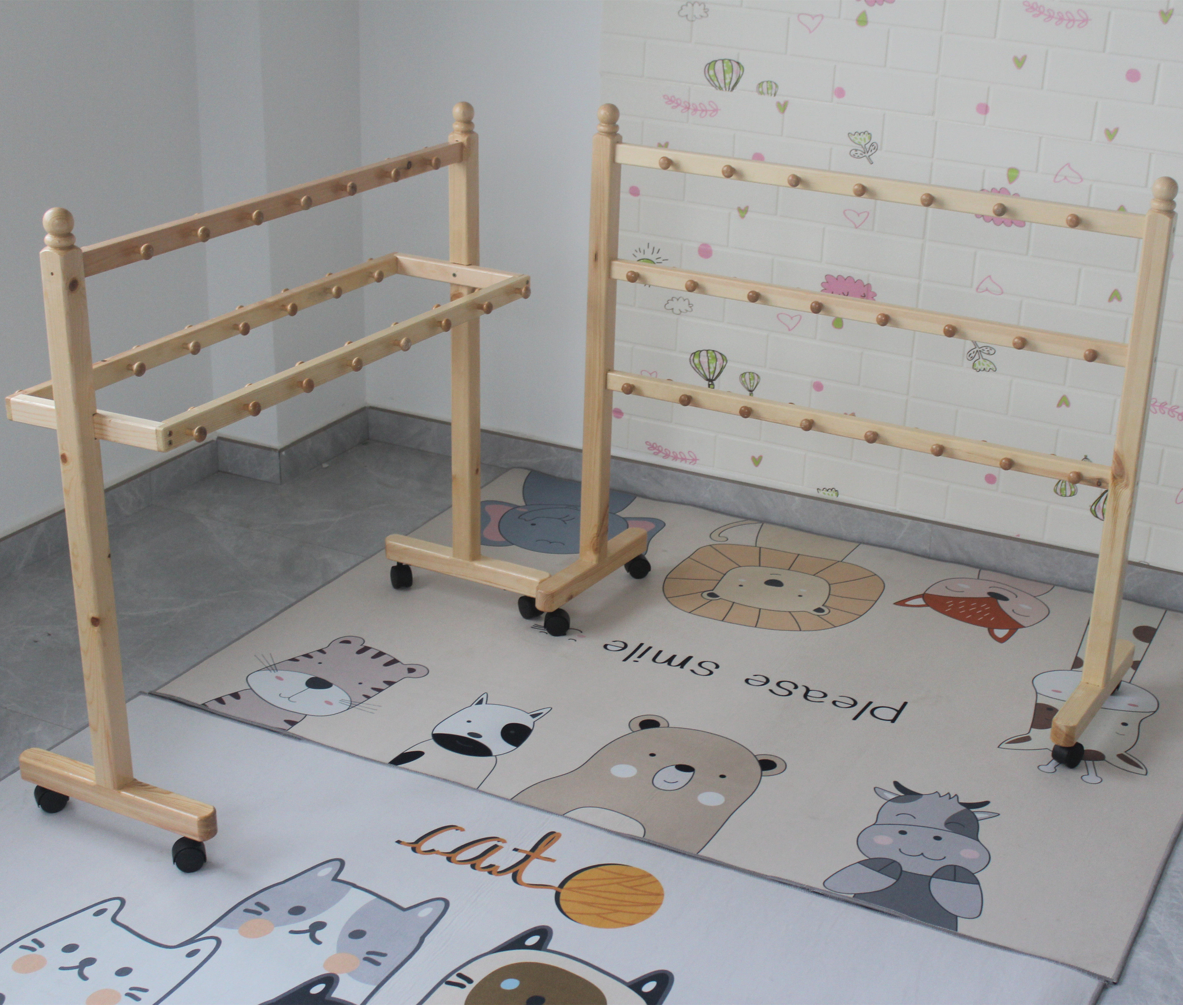 Kindergarten towel rack children's towel rack solid wood towel rack removable storage rack towel rack baby towel rack