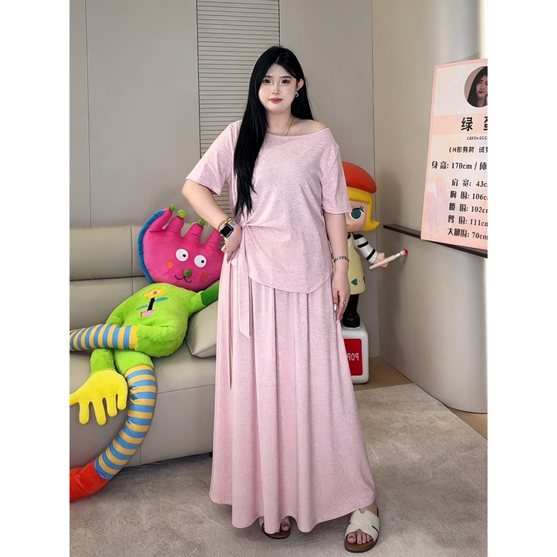 ◆ Sand-Based Tundra! Indescribably Comfortable Feeling ◆ Tall Size T-Shirt and Skirt Plus Size Two-Piece Set W1567