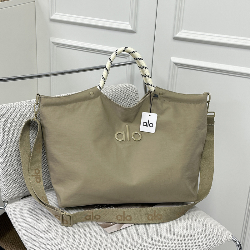 Cross-Border New Yoga Bag, Fashionable Commuter Shoulder Bag, Korean Style Handbag, Crossbody Bag, Tote Bag, Textured Women's Bag Cross-Border New Yoga Bag, Fashionable Commuter Shoulder Bag, Korean Style Handbag, Crossbody Bag, Tote Bag, Textured Women's Bag