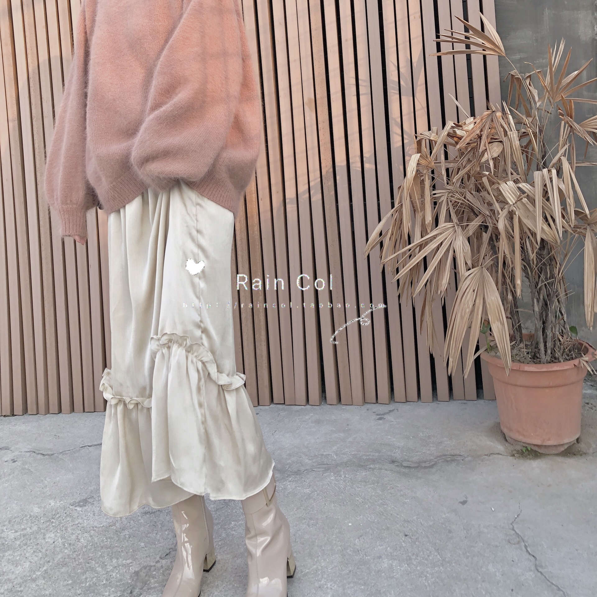 [Mưa Col] bí ngô màu olive màu xanh lá cây tỷ lệ cao nước chồn vòng cổ lỏng cổ điển áo thun áo len áo len ba lỗ nữ