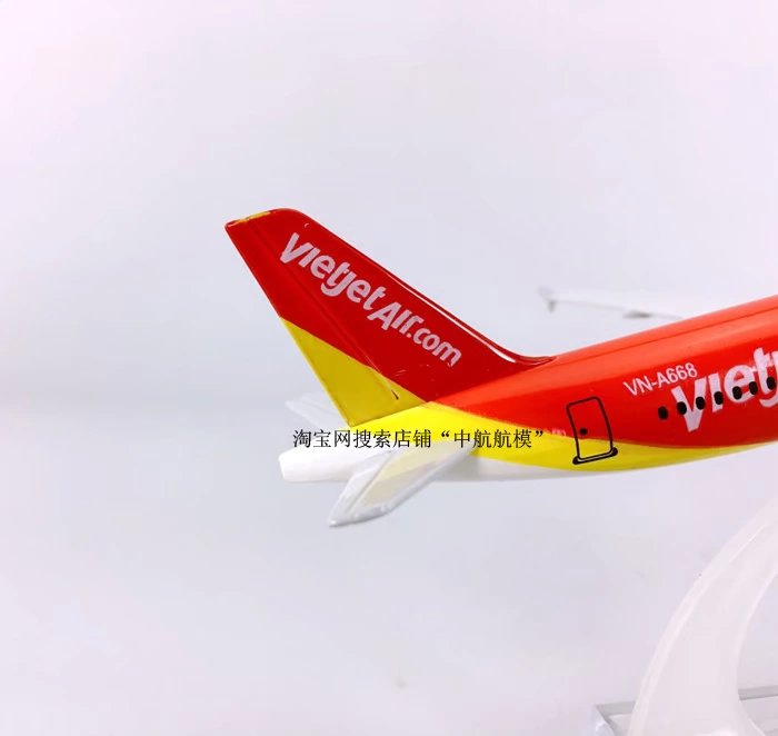 Mô hình máy bay hợp kim 16cm thêm hàng không Séc A320-200 mô phỏng thêm mô hình máy bay chở khách tĩnh Séc đồ chơi trẻ con
