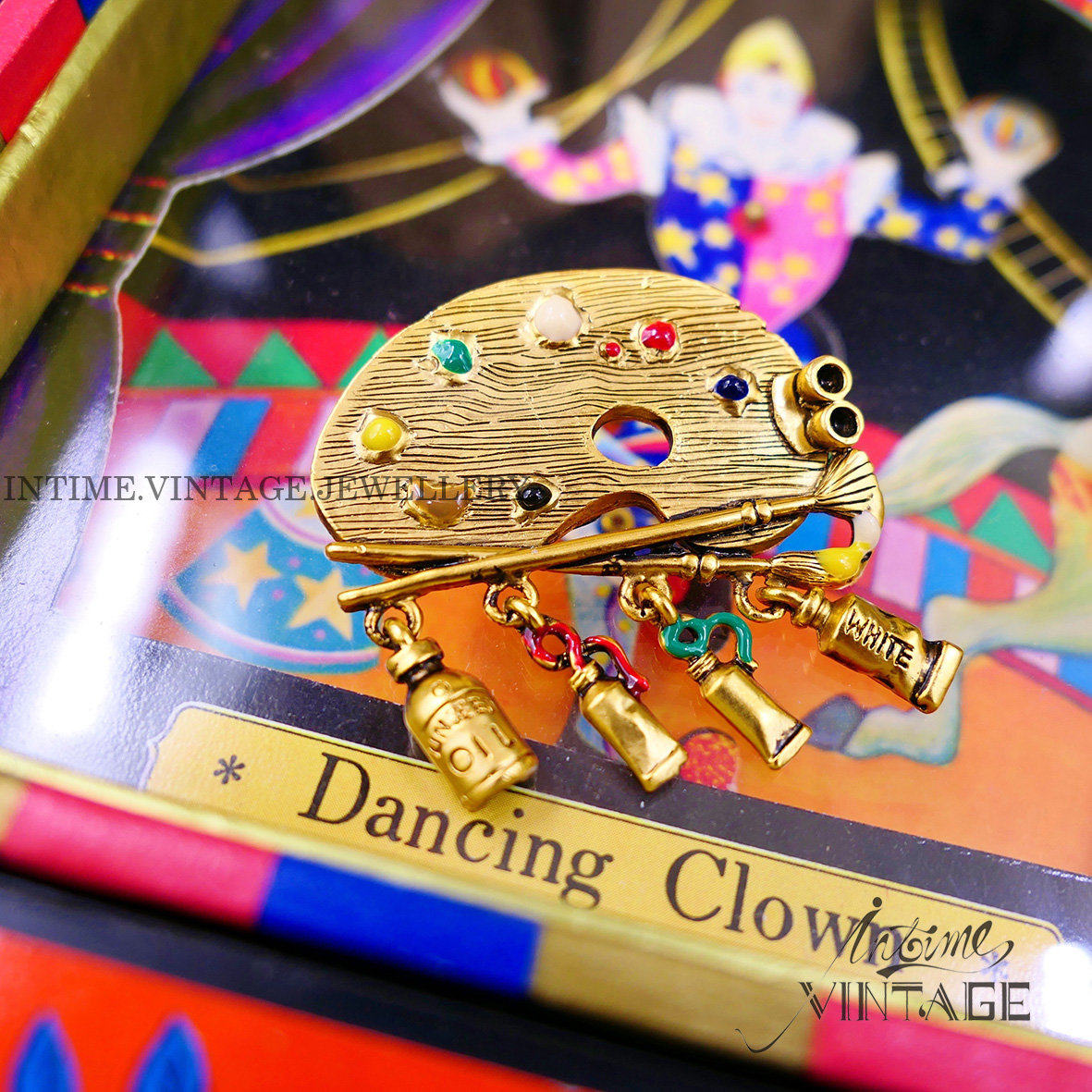 Vintage American brand engraved niche artist oil painting board men and women gift retro cat exquisite brooch