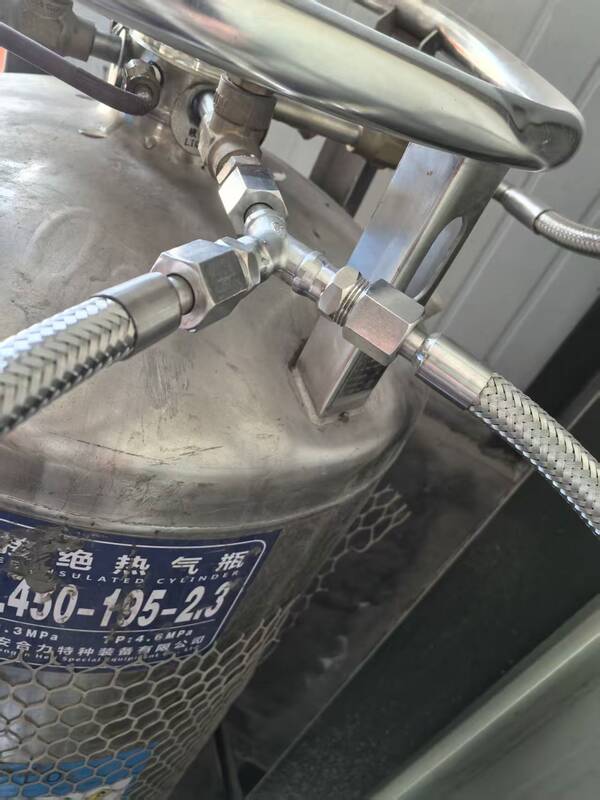 Dewar Bottle Three-Way Connector, High-Flow Y-Type Stainless Steel Three-Way Connector, G5/8 High-Flow Three-Way Connector Dewar Bottle Three-Way Connector, High-Flow Y-Type Stainless Steel Three-Way Connector, G5/8 High-Flow Three-Way Connector