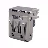 PS4 Pro USB -интерфейс