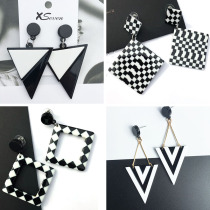 New Net red exaggerated earrings black and white contrast Plaid Korean temperament long earrings Joker geometric fashion earrings