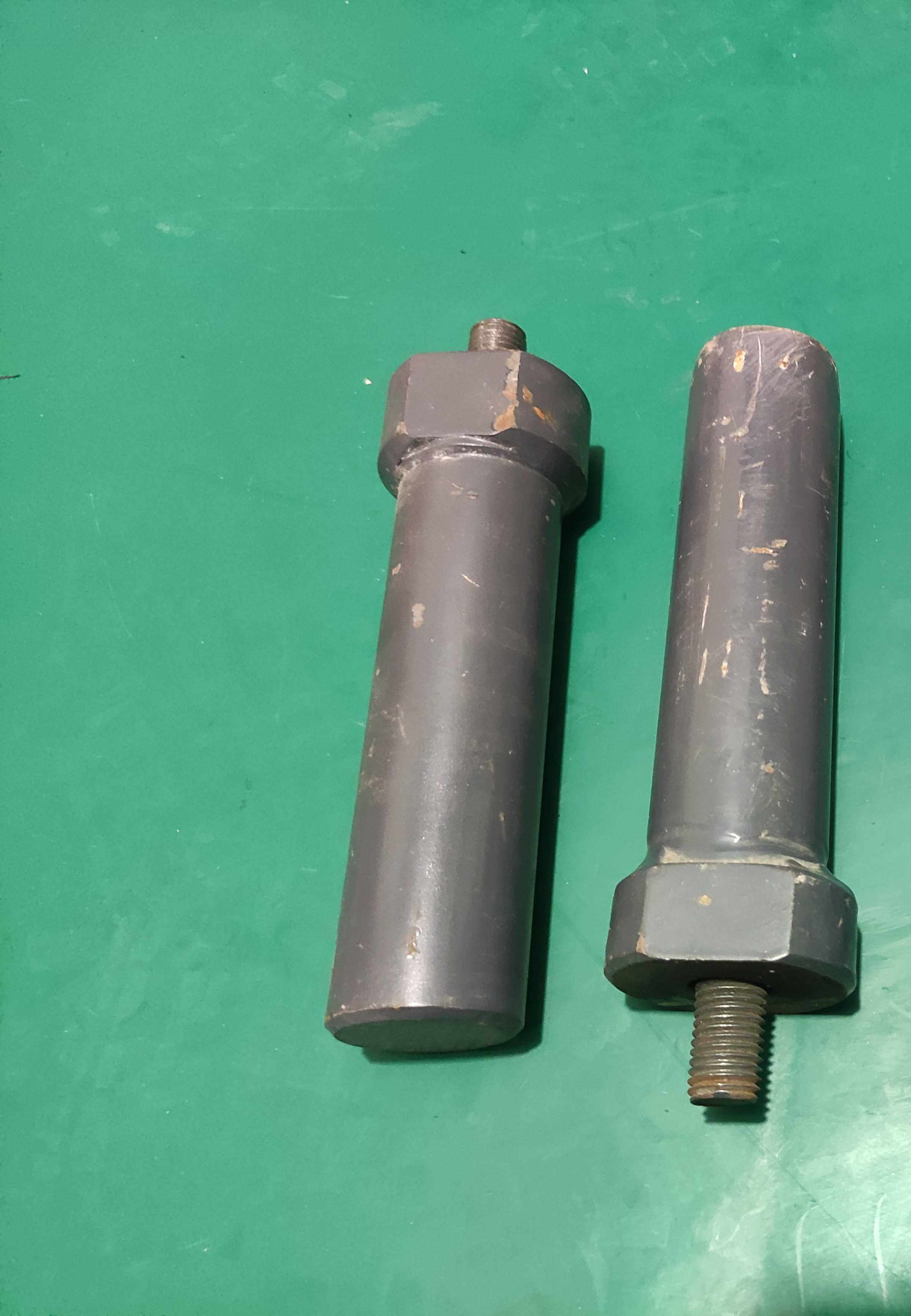 Stand column of the stand column for the spreading machine monitor