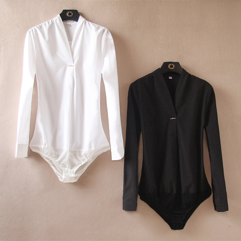 Women's black jumpsuit shirt, long sleeves, 2023 autumn/winter new style, professional base layer, V-neck, formal white shirt for women.