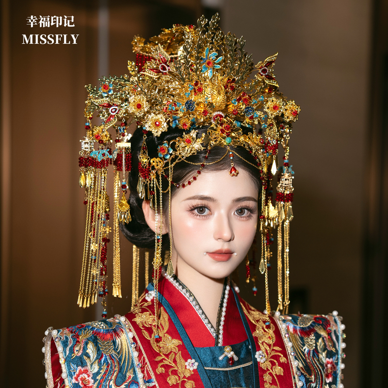 Golden Phoenix Crown Bridal Headpiece in Gold, Red, and Blue for Xiuhe Hanfu Dragon and Phoenix Gown, High-End Wedding New Chinese-Style Hair Accessory