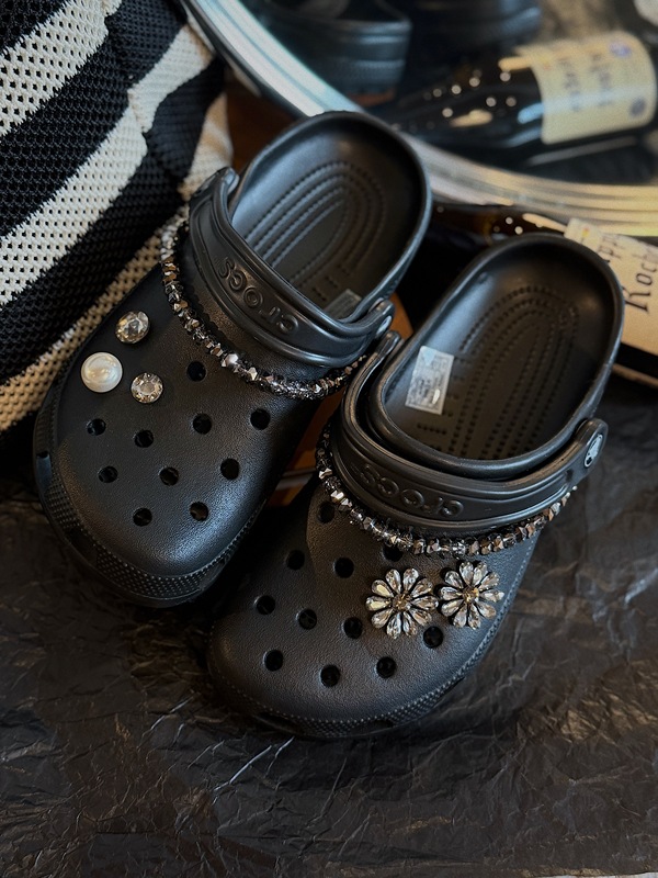 The Night Is Deep and Dark, Crocs Shoe Charms and Accessories, Shoe Buckles Suitable for Crocs, Metal Decoration with Gray Rhinestones The Night Is Deep and Dark, Crocs Shoe Charms and Accessories, Shoe Buckles Suitable for Crocs, Metal Decoration with Gray Rhinestones