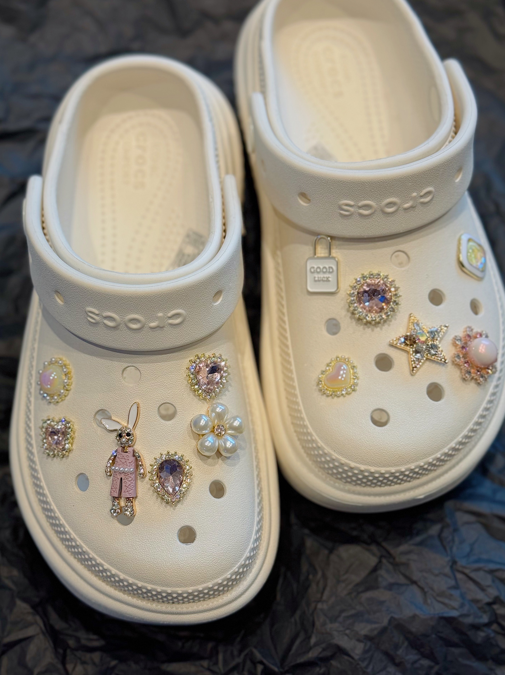 アリスドリーム〜クロックスクロックスホールシューズアクセサリー高級靴花飾りアクセサリー靴バックルに適しています