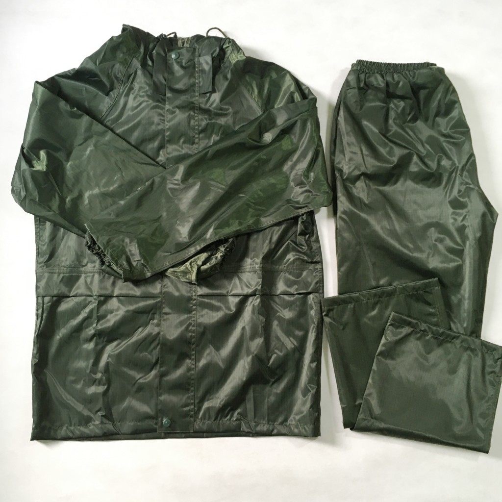 Two-piece raincoat 5302 two-piece raincoat olive green portable raincoat set rescue and waterproof