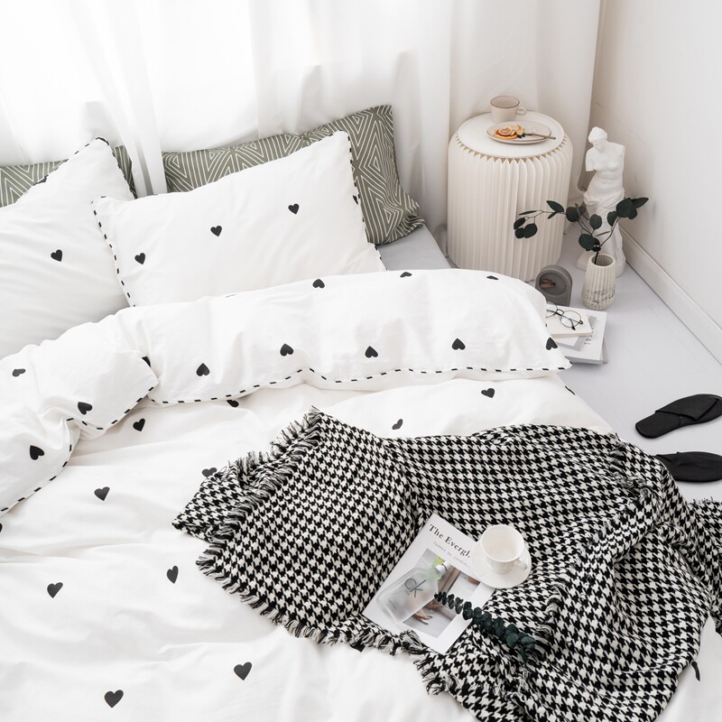 Nordic Clean Loving Pure Cotton Four Pieces White Insert Full Cotton Quilts double 2m bed Gasawara Apartments