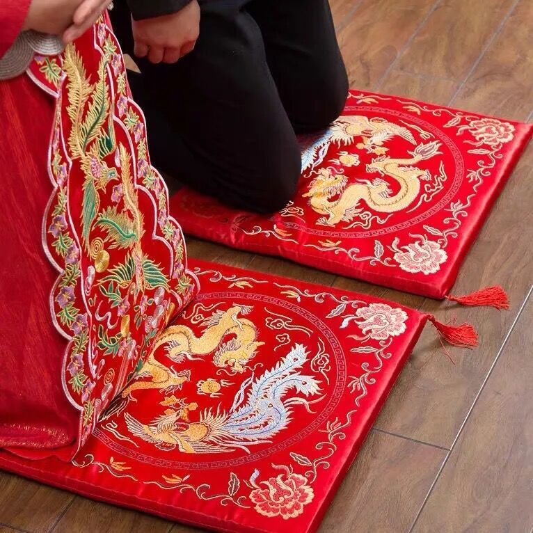 Wedding Celebration Supplies Big Red Cushion Sitting Fu Cushion Newcomer Wedding Double Joy Tea Baiji Heaven And Earth Kneeling Mat Thickened